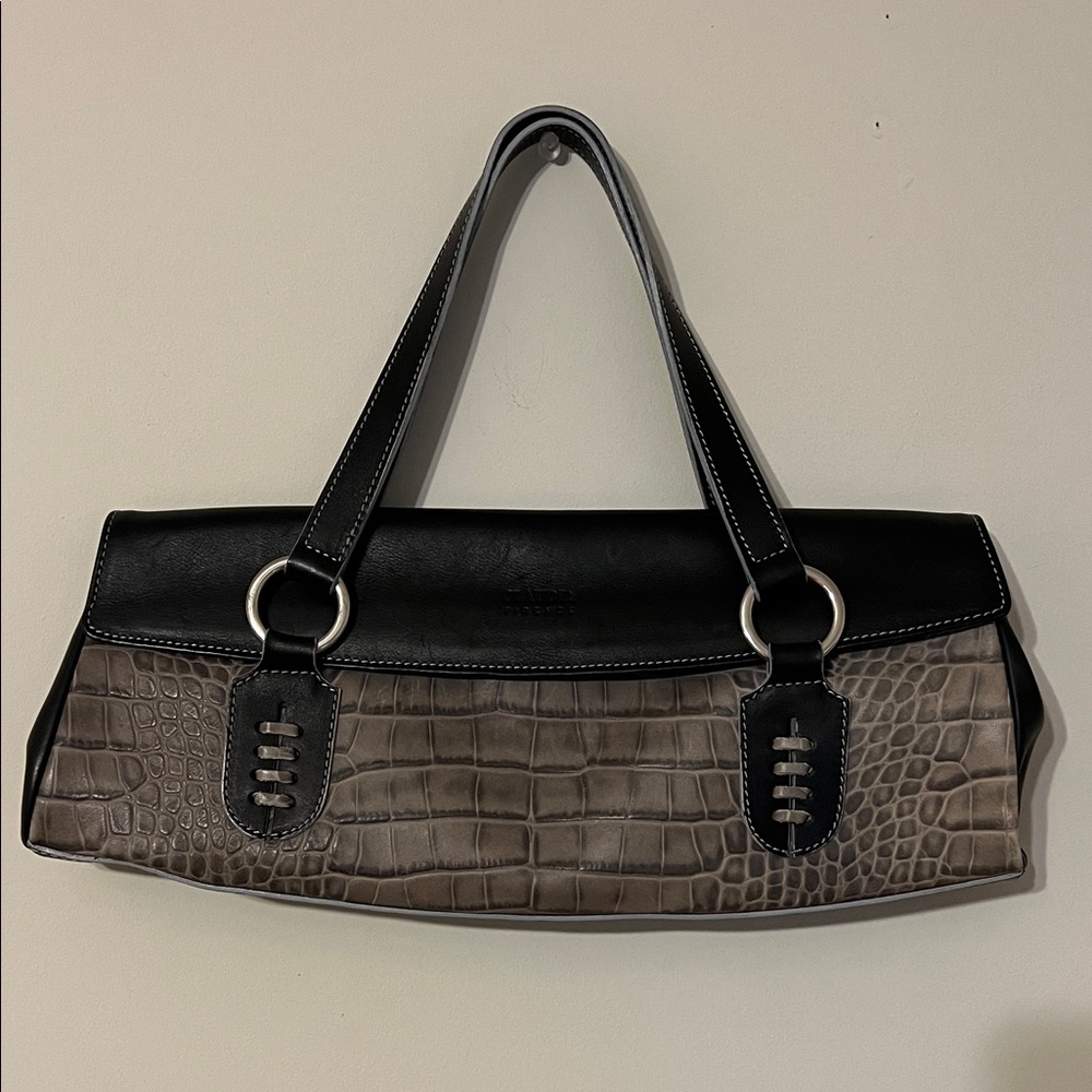 CLAUDIA FIRENZE Chic Black and Tan Leather Croc-Embossed Shoulder Bag